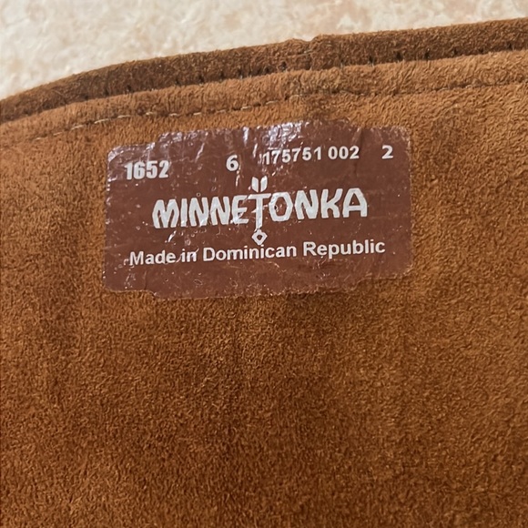 Minnetonka Moccasin 100% Leather 5 Tier Fringe Boots, Sz 6‎ - Picture 10 of 11